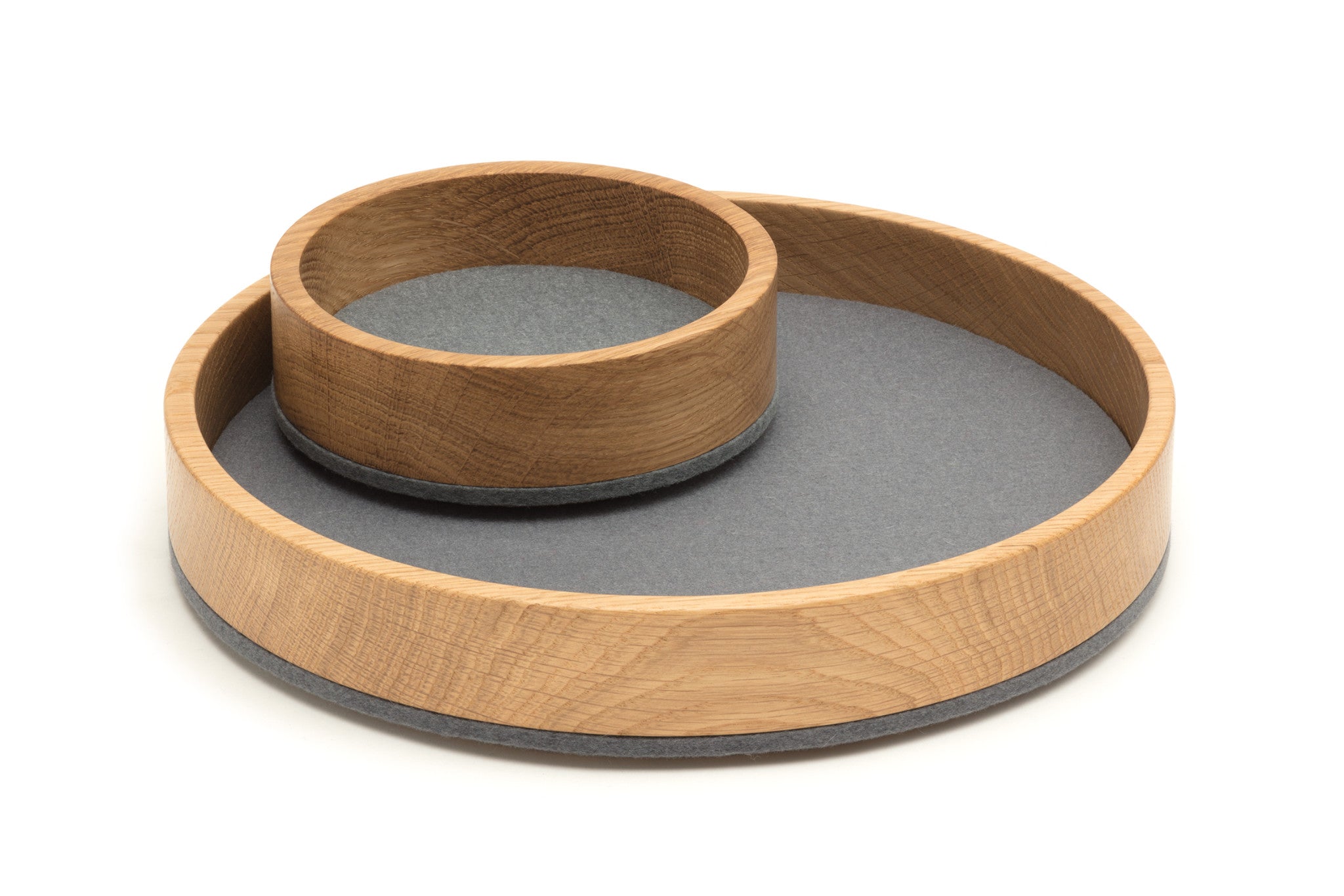 Rundes Tablett Bowl von Hey-Sign aus Eichenholz und Wollfilz