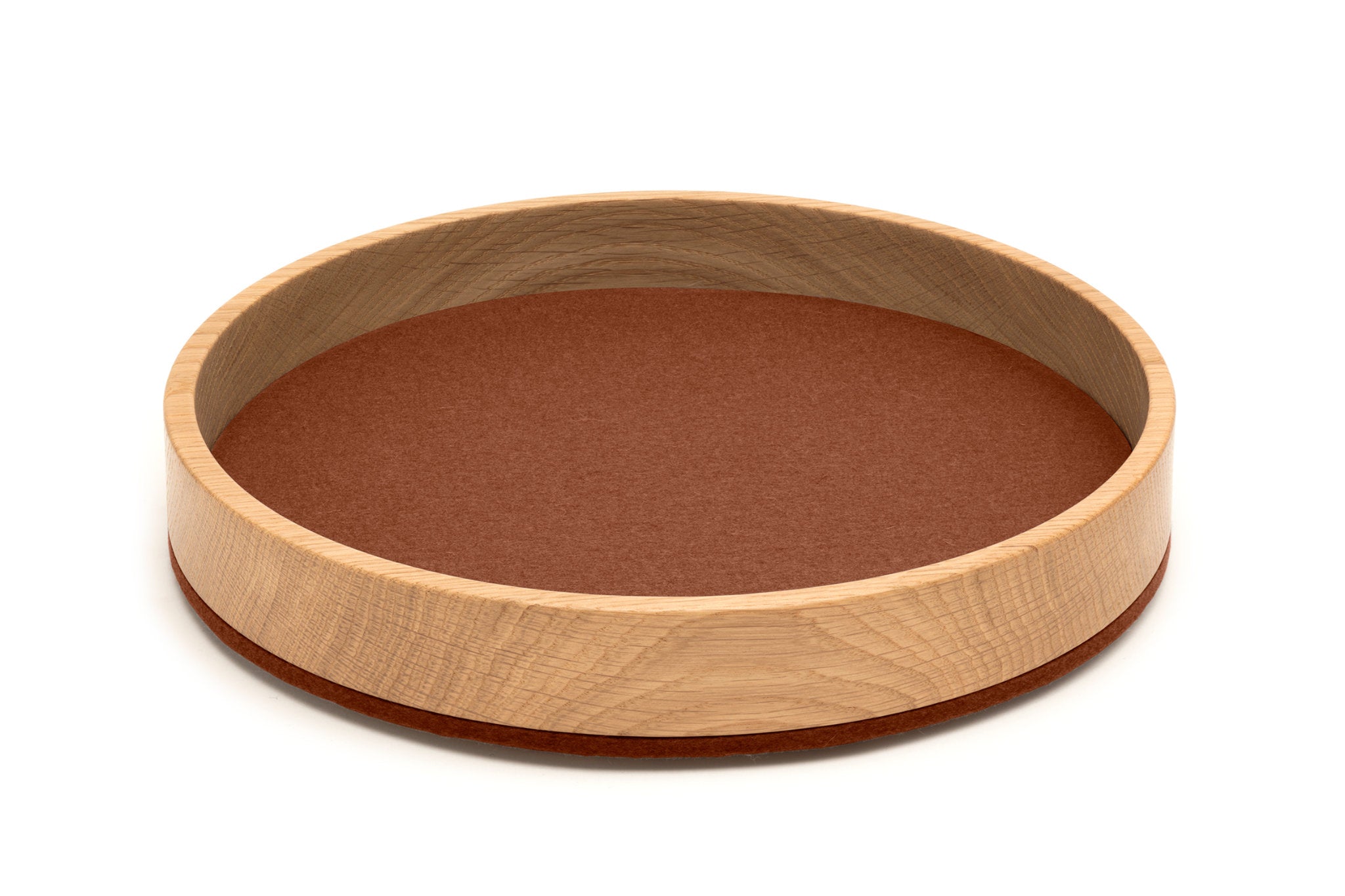 Rundes Tablett Bowl M von Hey-Sign aus Eichenholz und Wollfilz in der Farbe Zimt