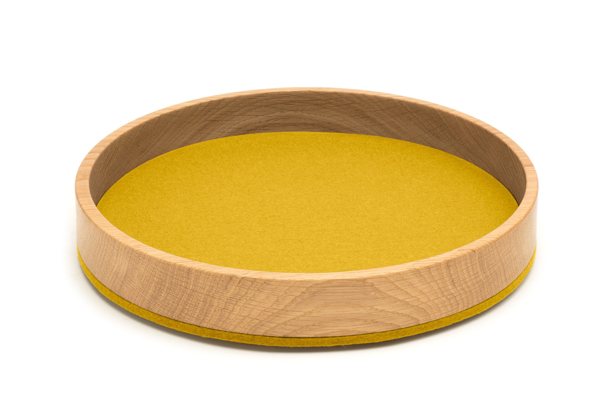 Rundes Tablett Bowl M von Hey-Sign aus Eichenholz und Wollfilz in der Farbe Curry