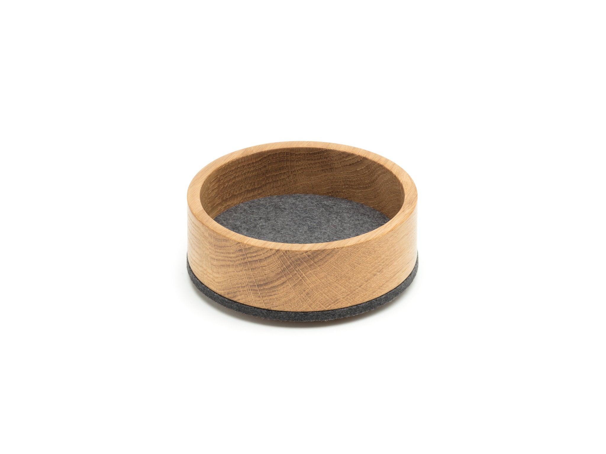 Rundes Tablett Bowl S von Hey-Sign aus Eichenholz und Wollfilz in der Farbe Anthrazit