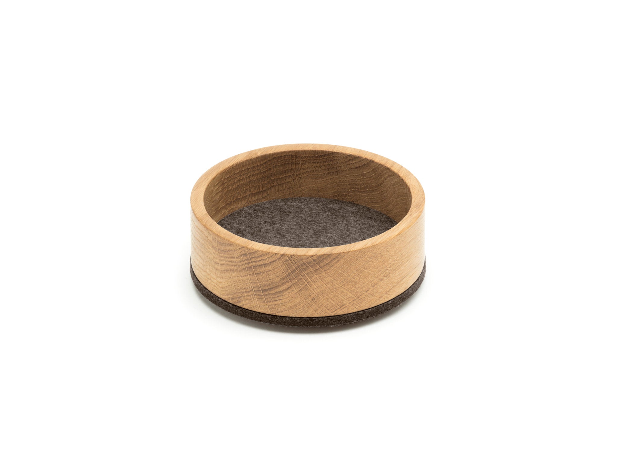 Rundes Tablett Bowl S von Hey-Sign aus Eichenholz und Wollfilz in der Farbe Pepper